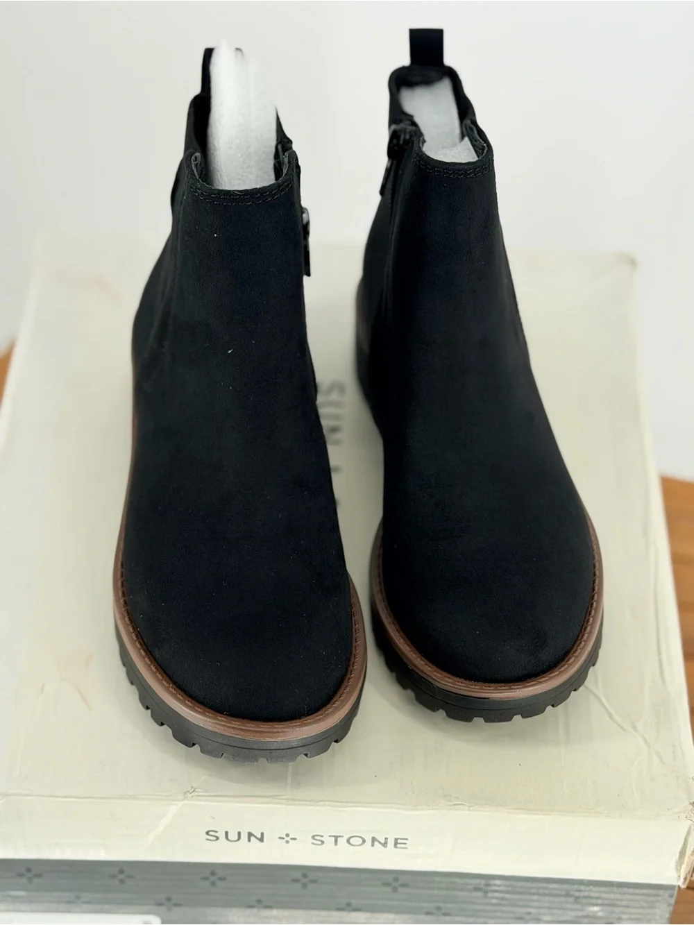 New Sun + Stone Black Chelsea Bootie with Lug Sole size 5.5 M